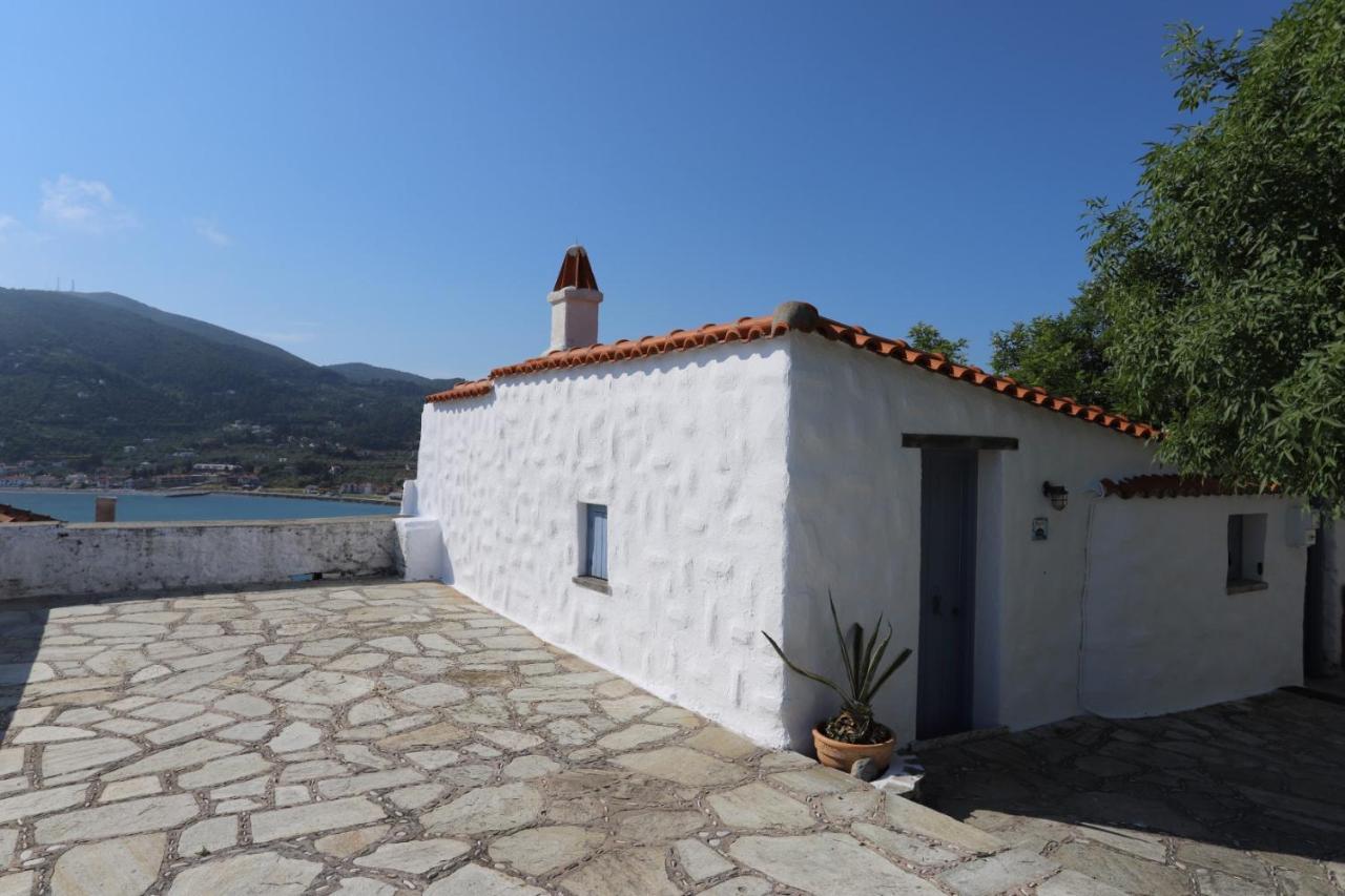 Villea Seaview Apartments Skopelos Town Exterior photo